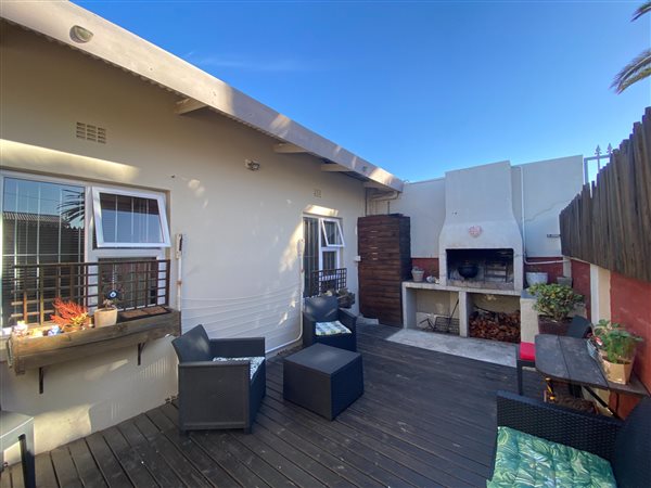 3 Bedroom Townhouse 3 Bedroom Townhouse