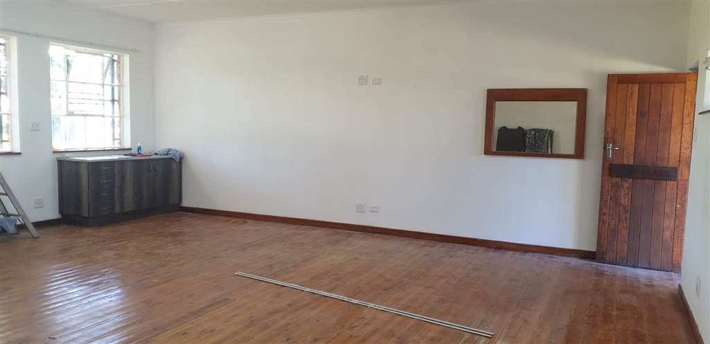 Bachelor apartment in Paarl photo number 5