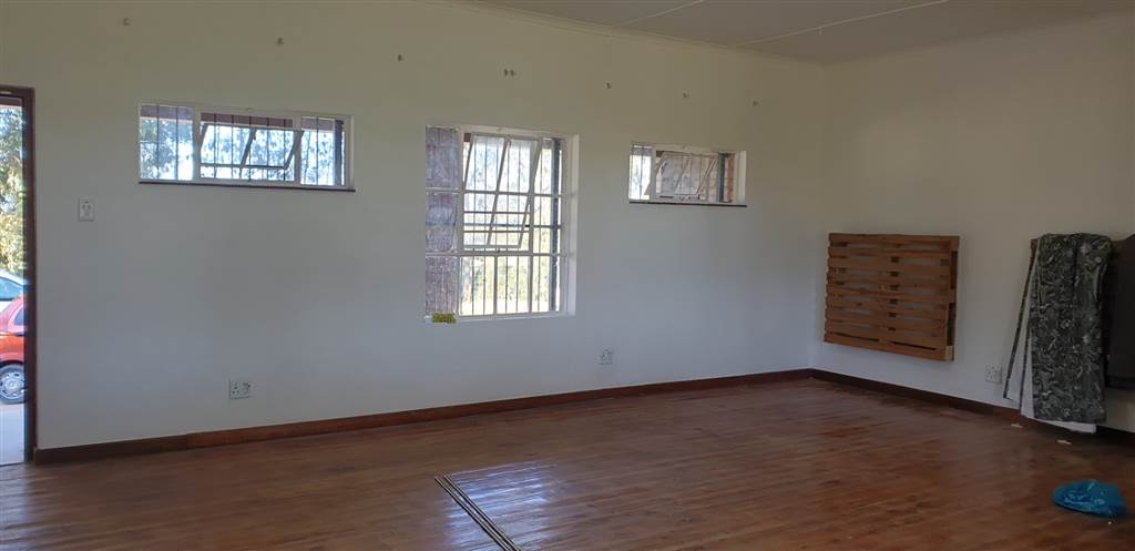 Bachelor apartment in Paarl photo number 3