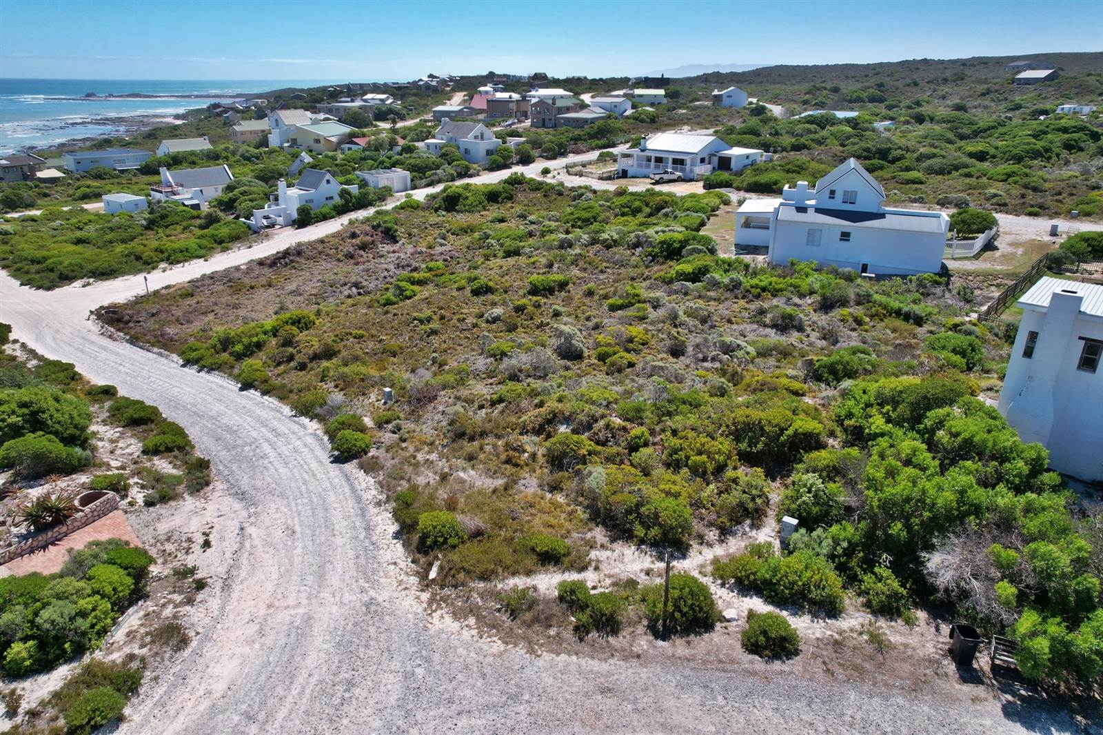 687 m² Land available in Suiderstrand photo number 7