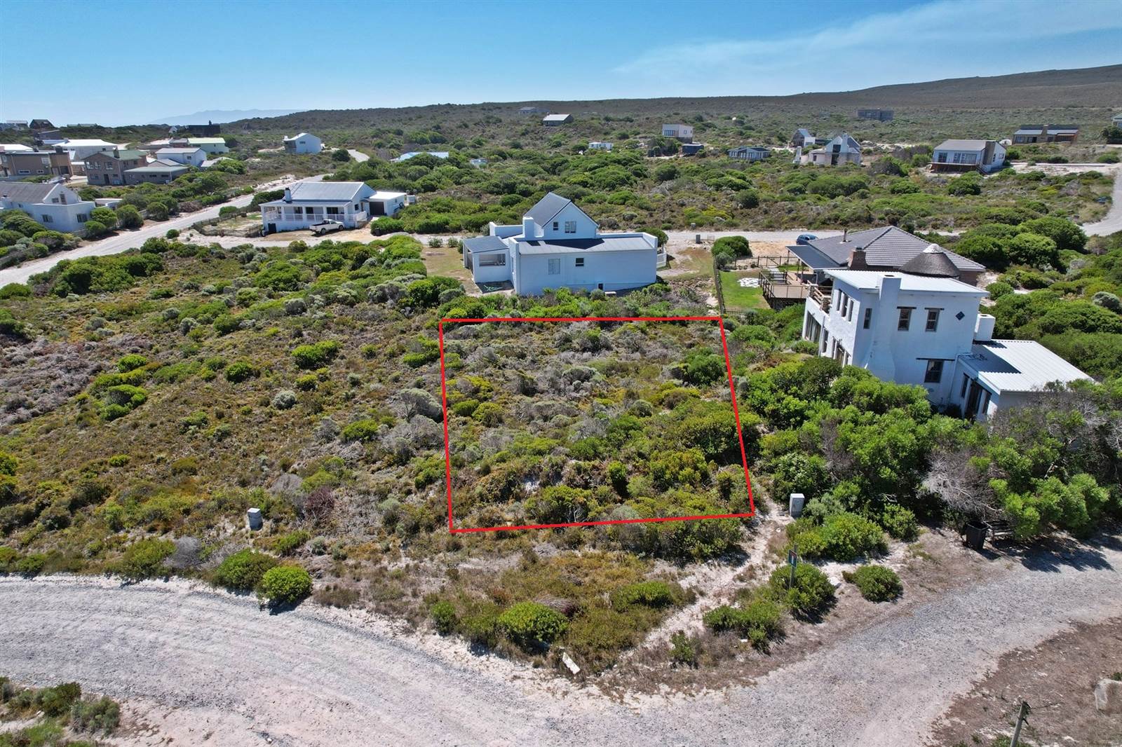 687 m² Land available in Suiderstrand photo number 1
