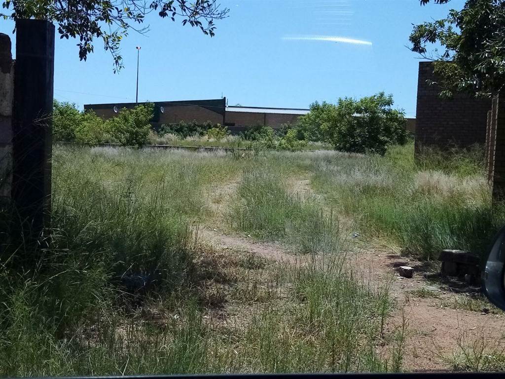 4558 m² Land available in Lethlabile photo number 3