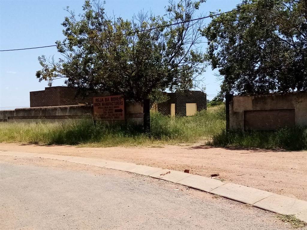 4558 m² Land available in Lethlabile photo number 4