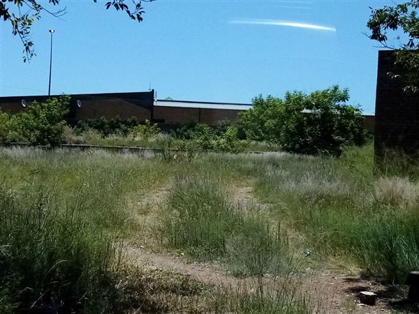 4558 m² Land available in Lethlabile