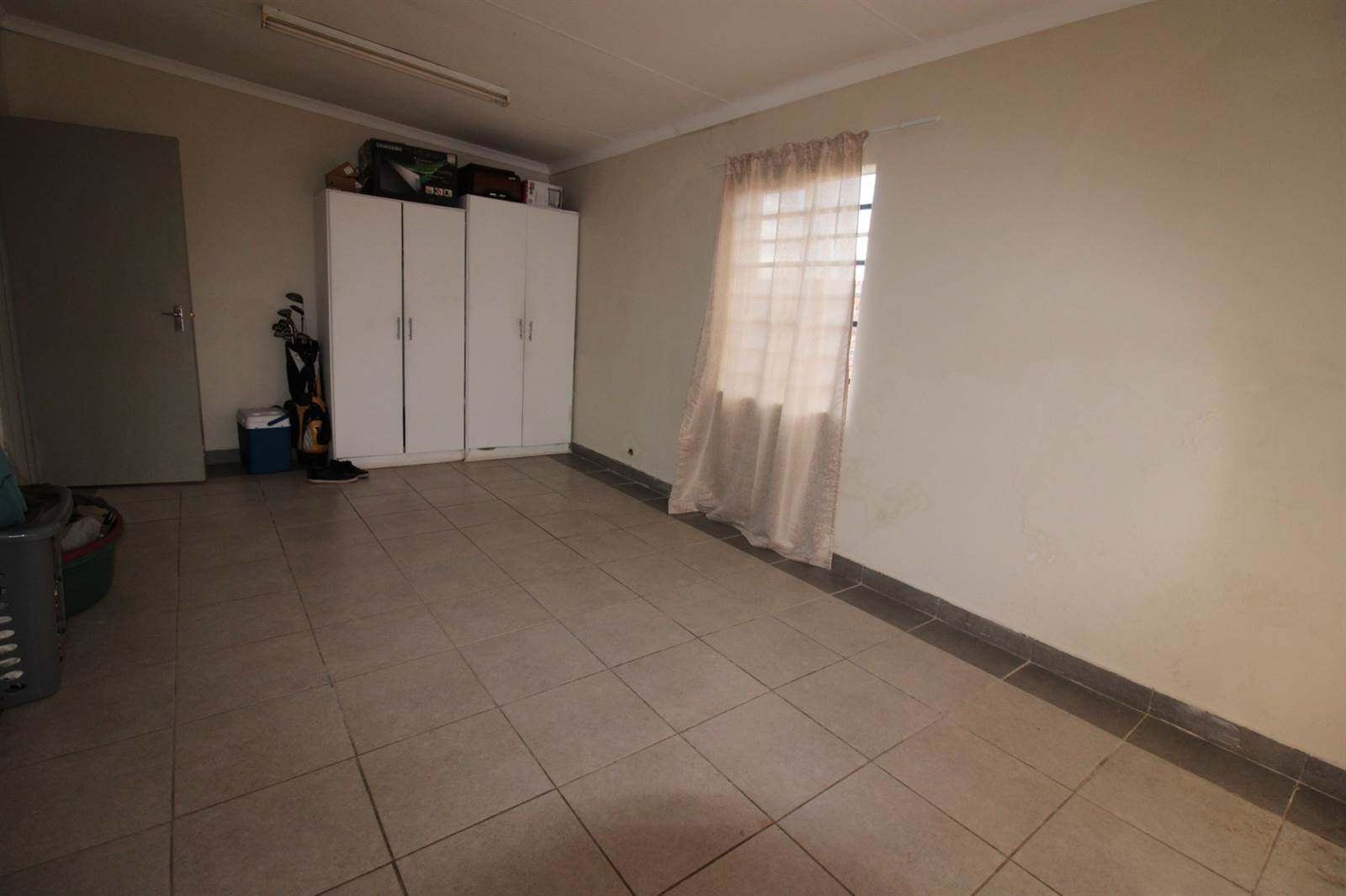 2 Bed Townhouse in Quaggafontein photo number 7