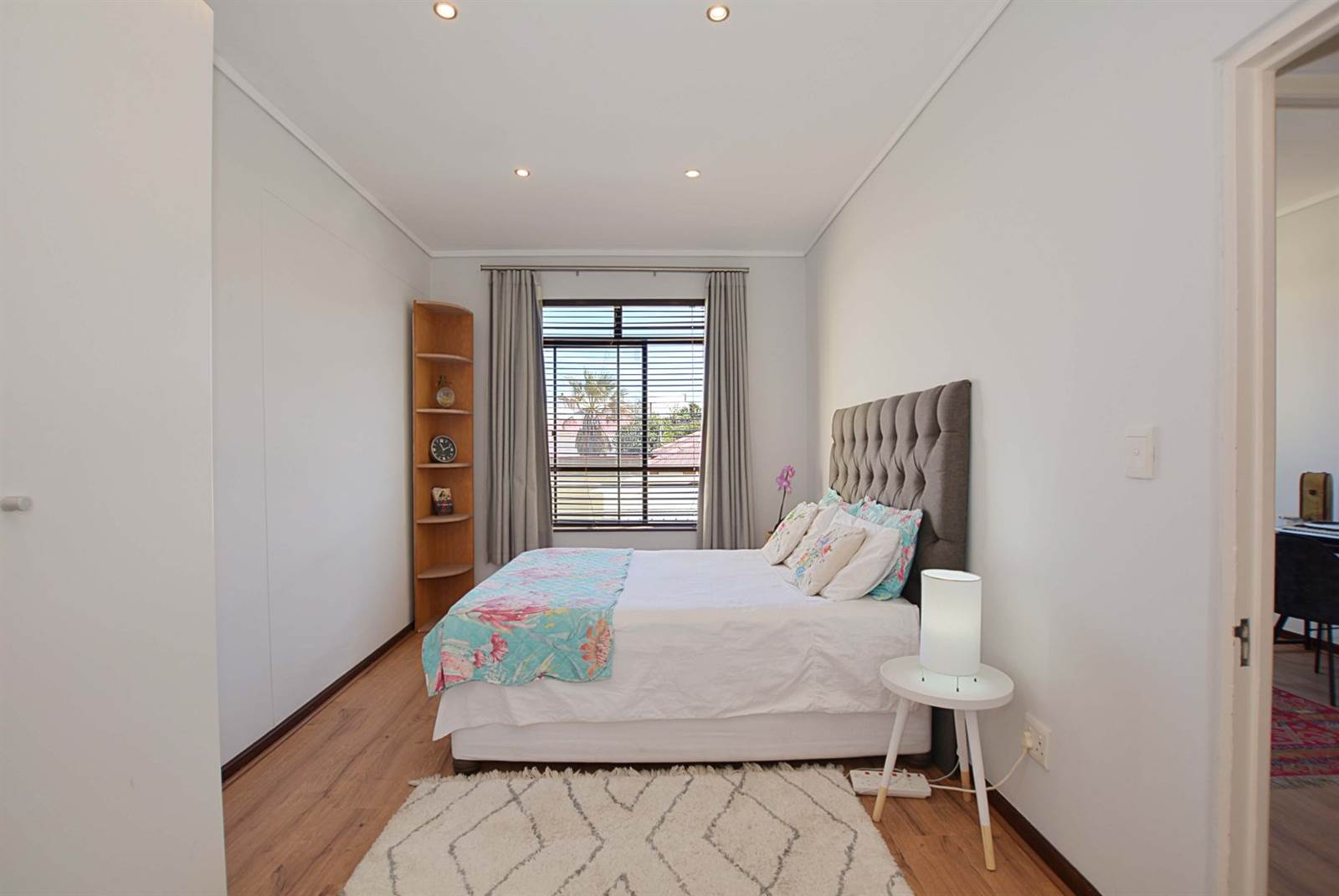 2 Bed Apartment in West Beach photo number 9