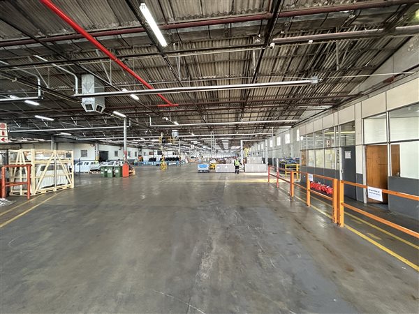 11 554  m² Industrial space