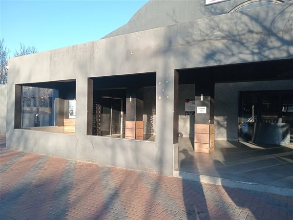 Commercial space Commercial space