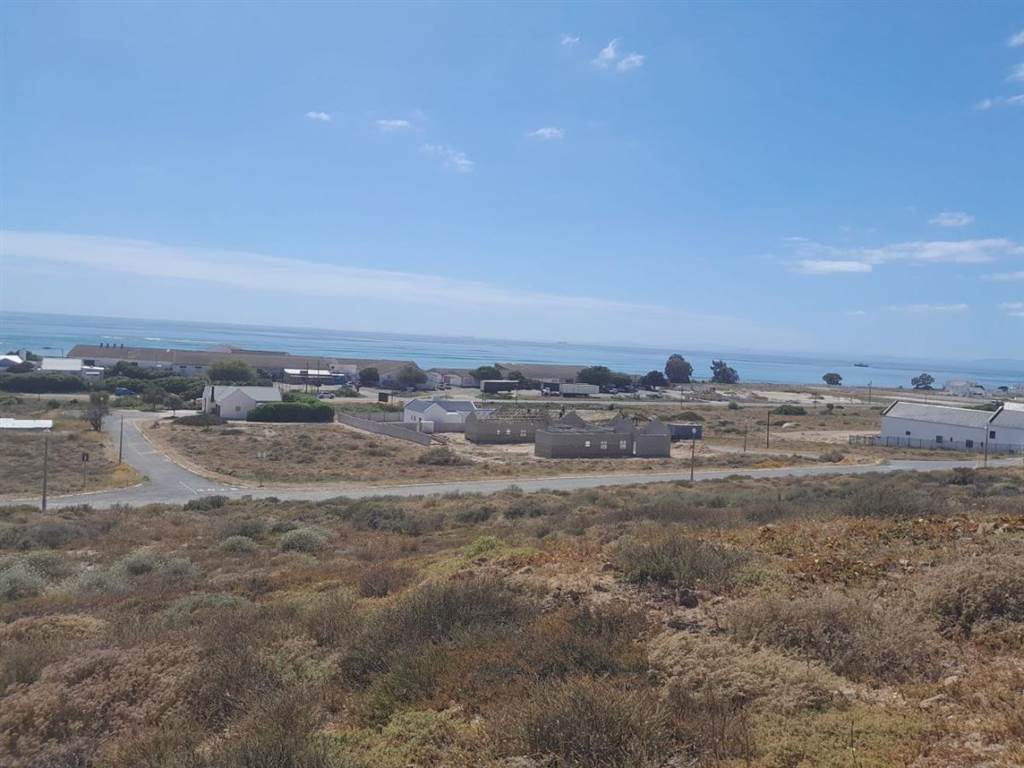 516 m² Land available in Da Gama Bay photo number 12