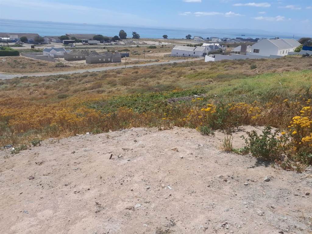 516 m² Land available in Da Gama Bay photo number 8
