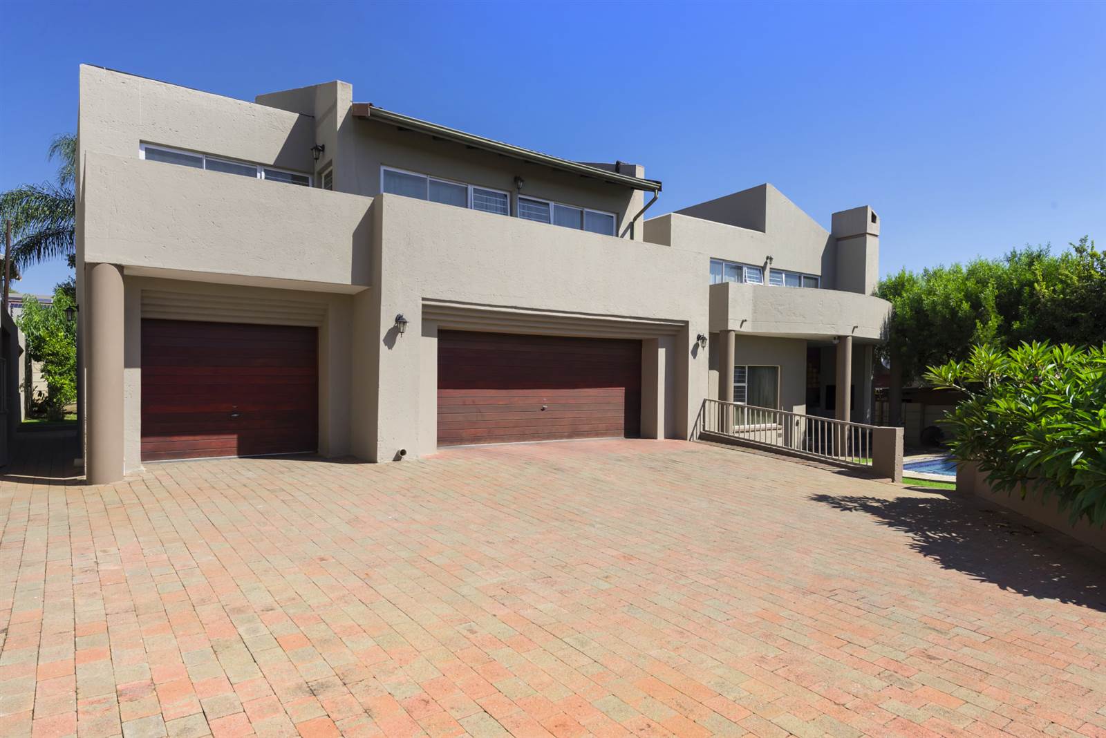 5 Bed House in Marais Steyn Park photo number 3