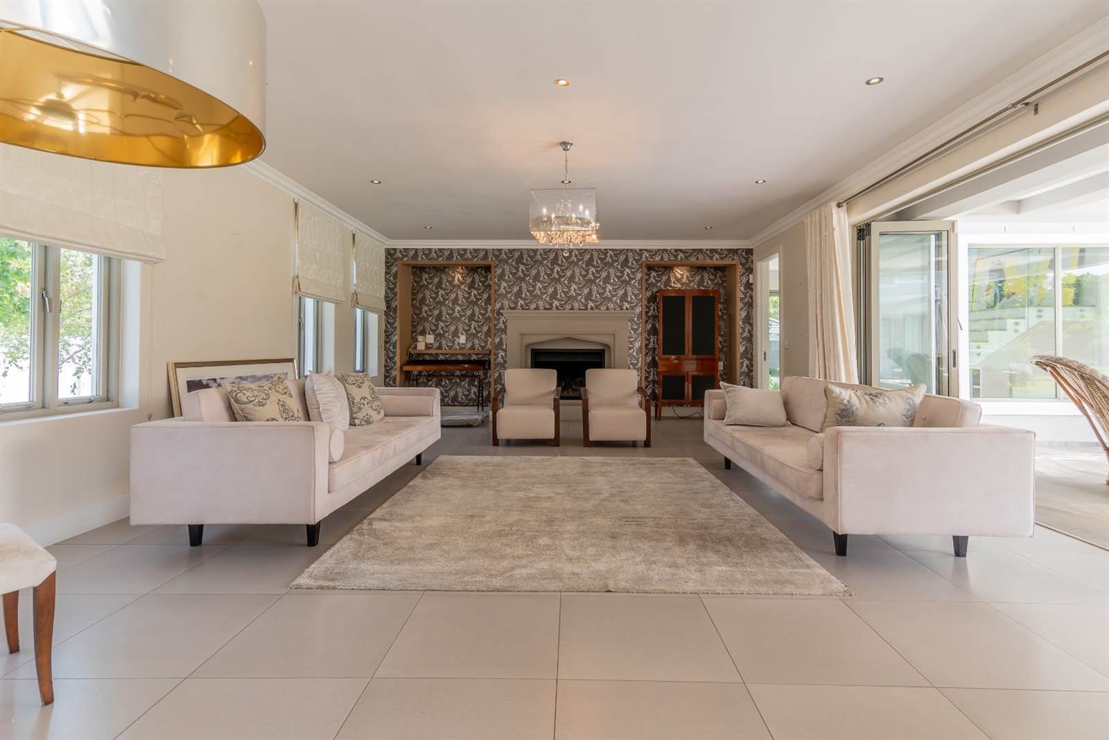 5 Bed House in Constantia photo number 8