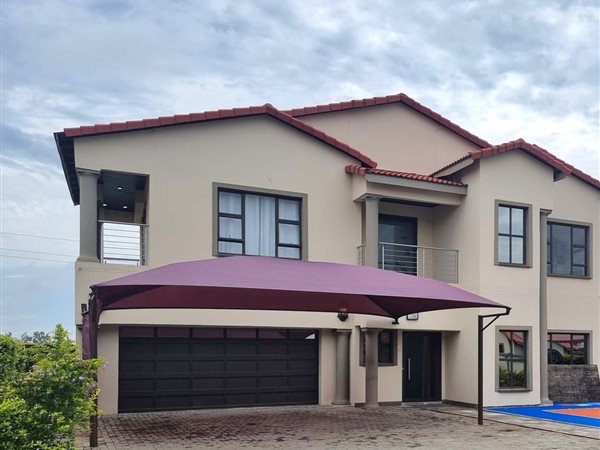 5 Bed House in Waterkloof East