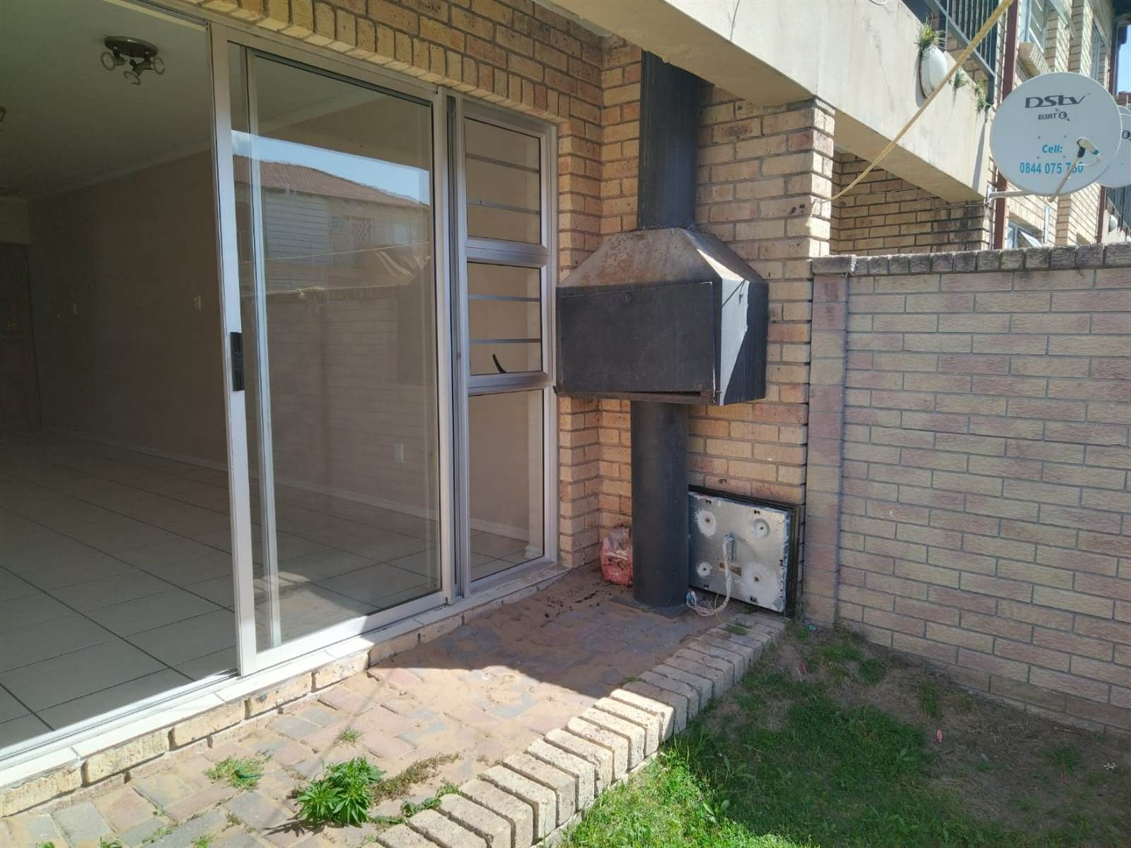 2 Bed Townhouse in Walmer Heights photo number 11