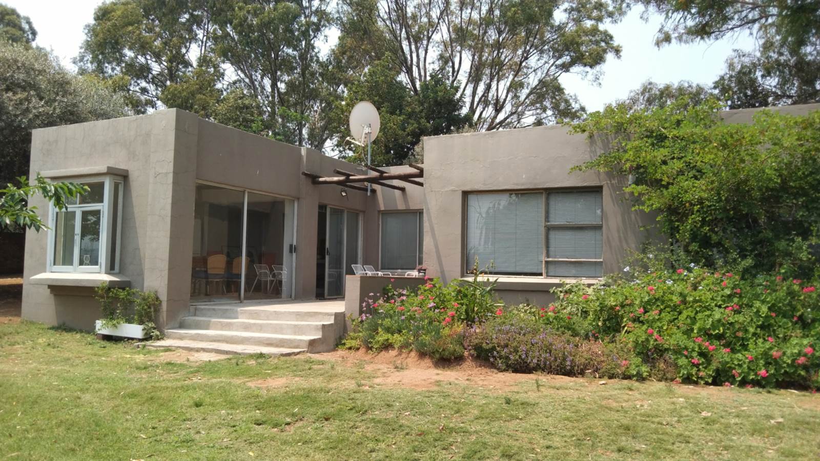 12 Bed House in Vaal Marina photo number 3