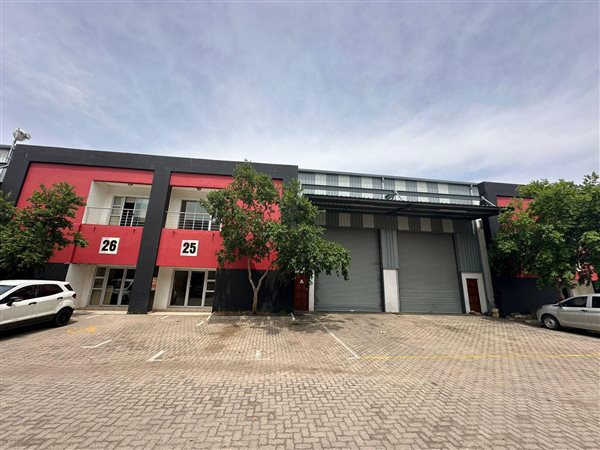 364  m² Industrial space in Lanseria and surrounds