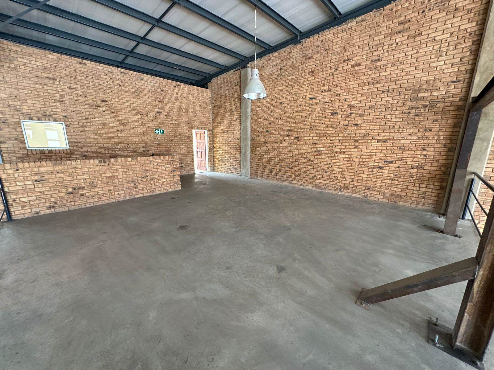 364  m² Industrial space in Lanseria and surrounds photo number 16