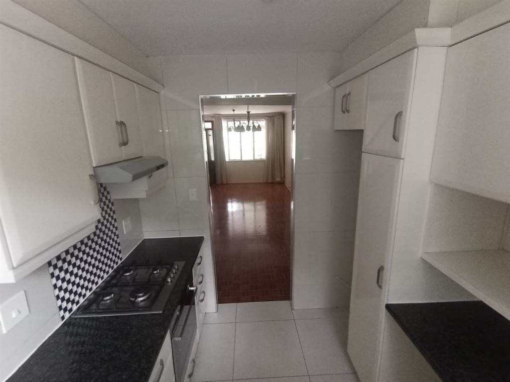 2 Bed Townhouse in Musgrave photo number 8