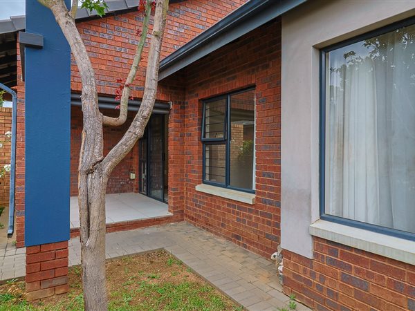 2 Bedroom Townhouse 2 Bedroom Townhouse