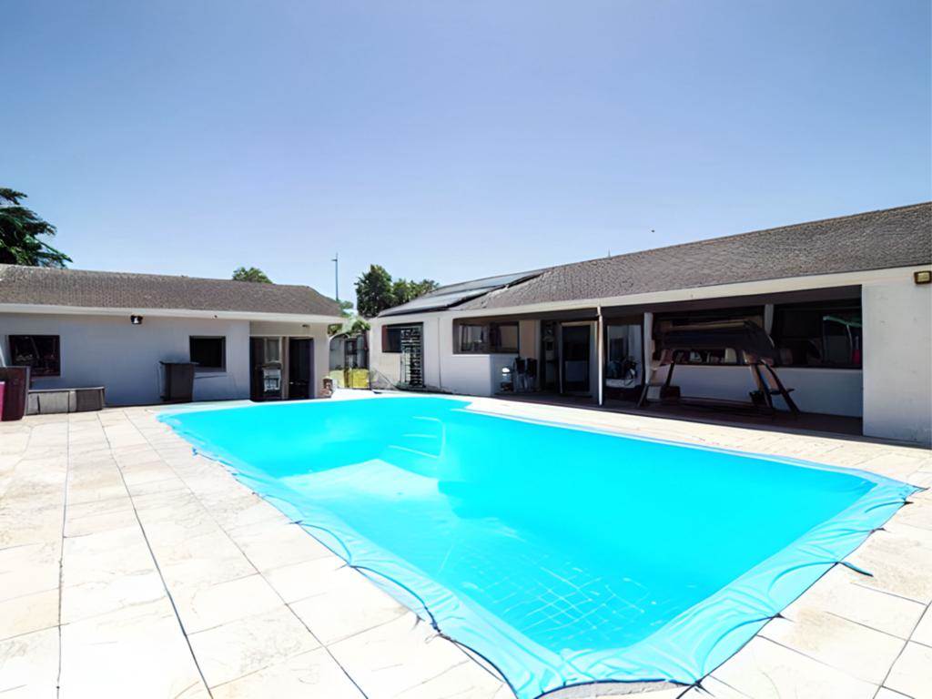 4 Bed House in Milnerton Central photo number 27