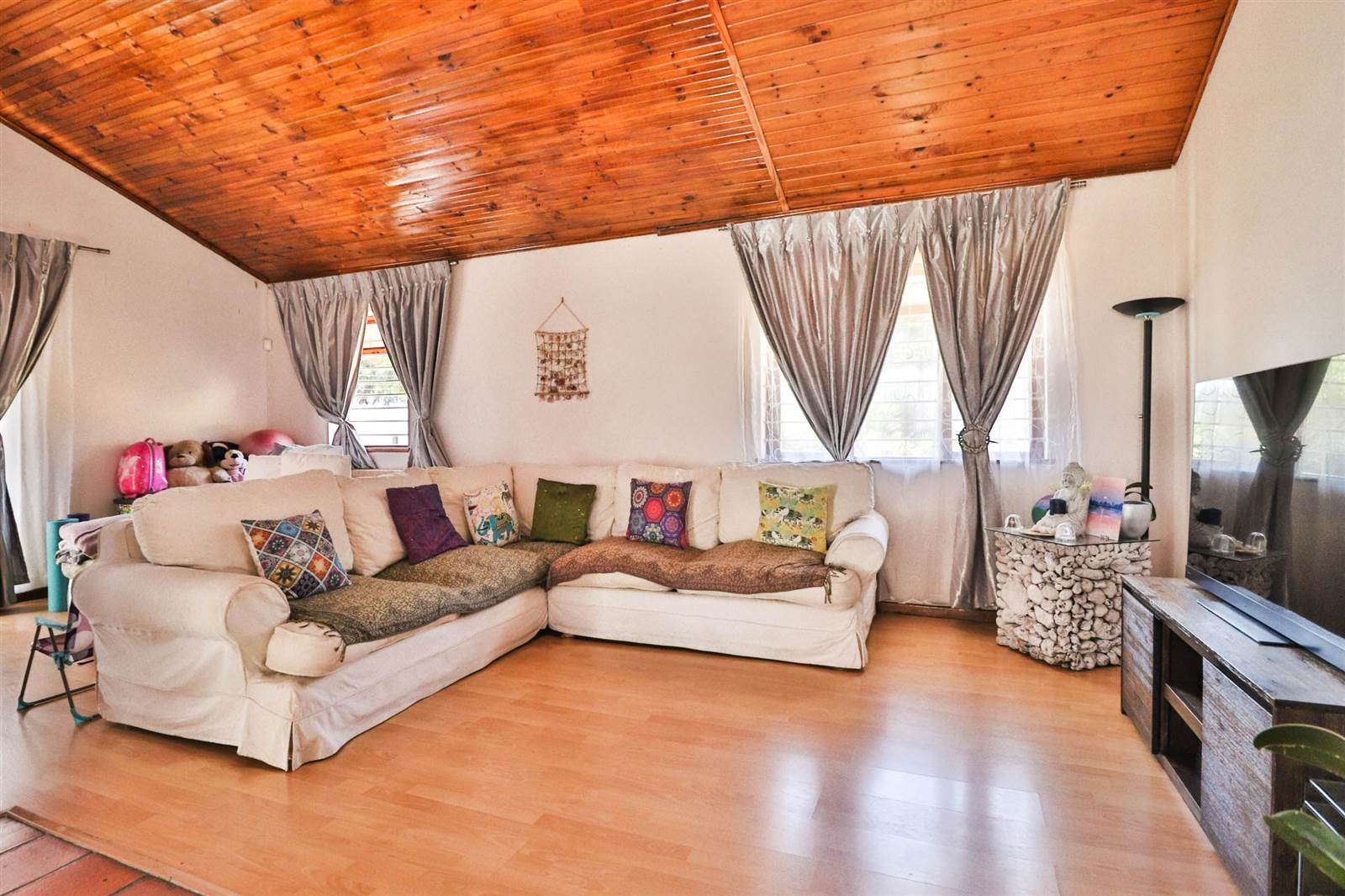 4 Bed House in Milnerton Central photo number 5