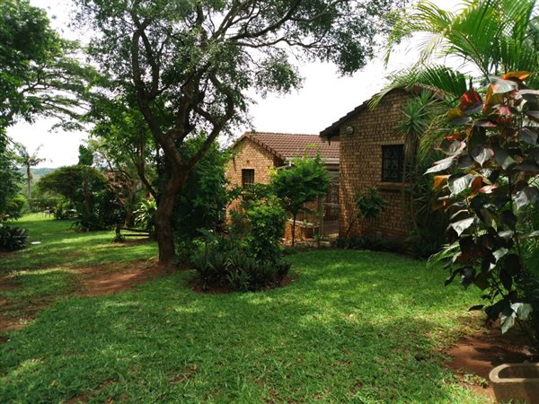 2 Bedroom Townhouse 2 Bedroom Townhouse