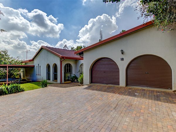 5 Bedroom House 5 Bedroom House