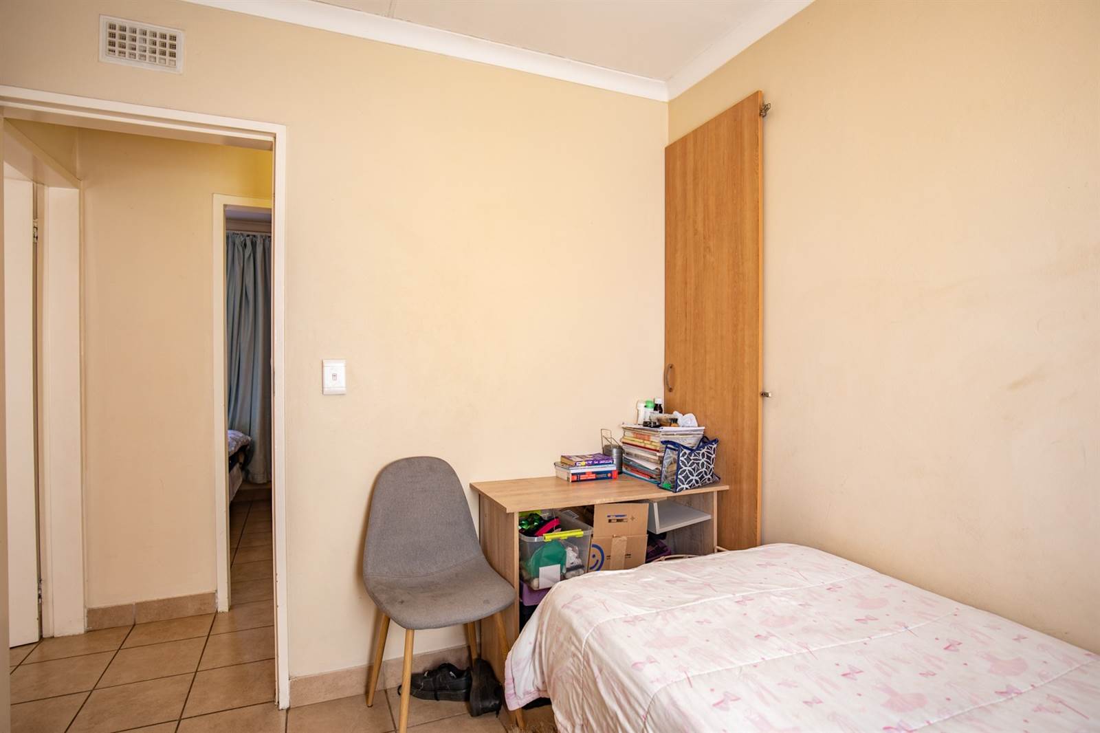 3 Bed House in Olievenhoutbosch photo number 13