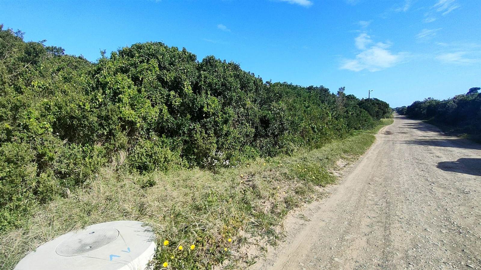879 m² Land available in Cannon Rocks photo number 2