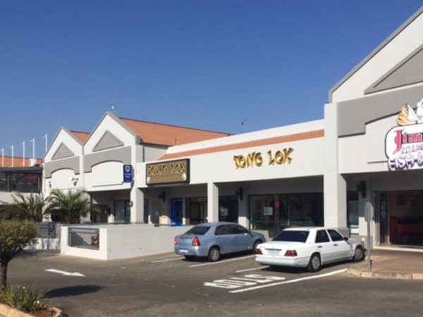 219  m² Retail Space