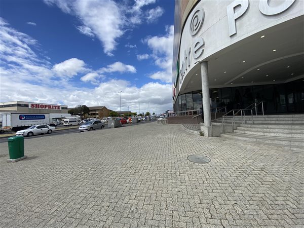 179  m² Commercial space in Milnerton Central