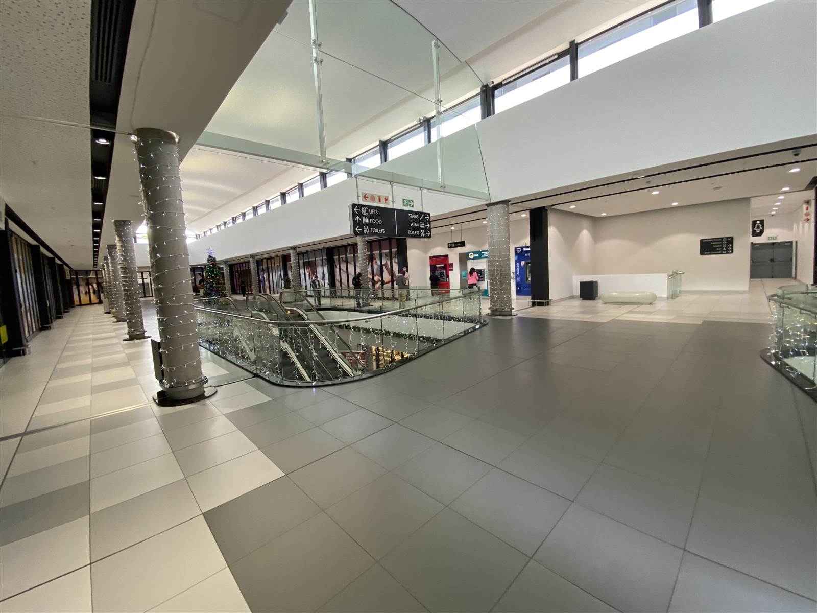 179  m² Commercial space in Milnerton Central photo number 3