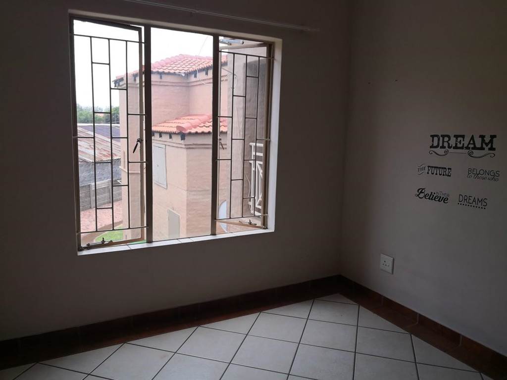 3 Bed Flat in Bo Dorp photo number 5
