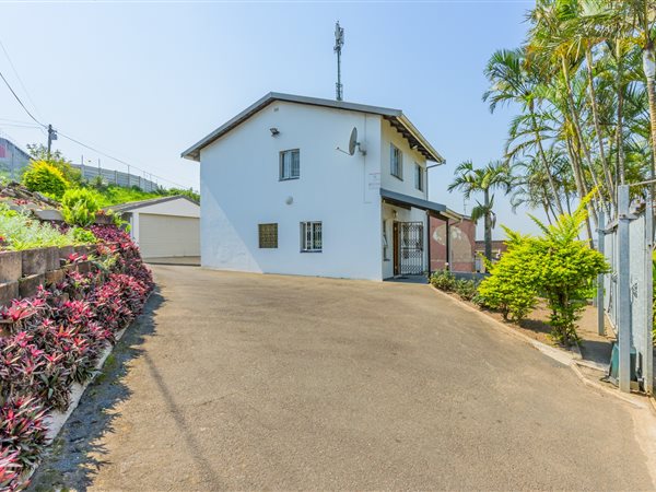 3 Bedroom House 3 Bedroom House