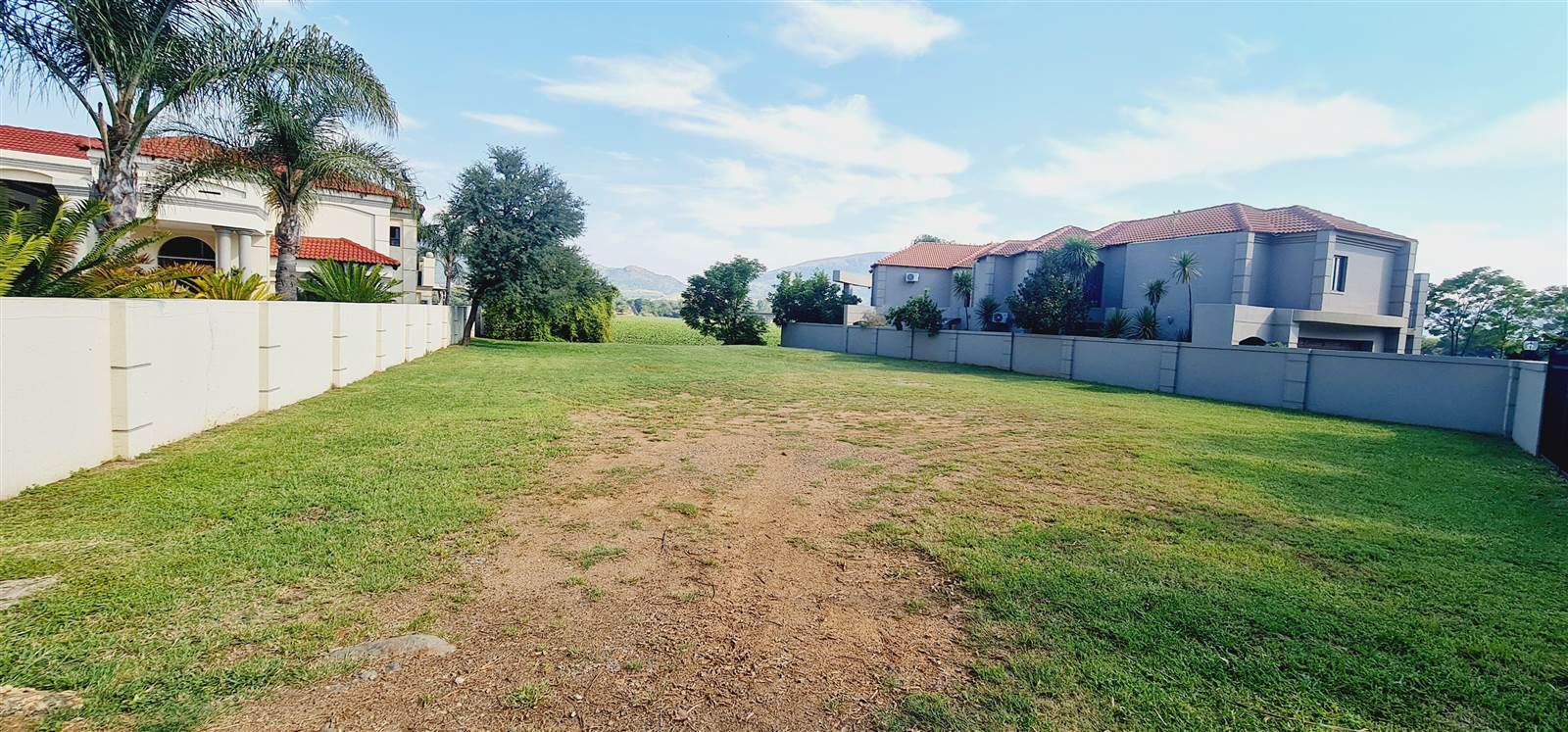 1081 m² Land available in Westlake Estate photo number 8