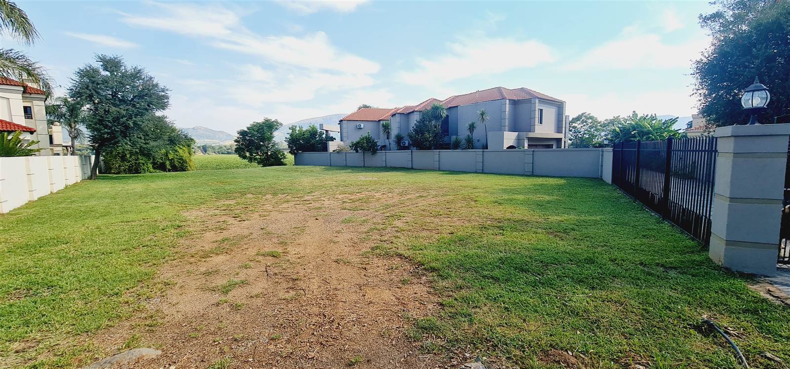1081 m² Land available in Westlake Estate photo number 7