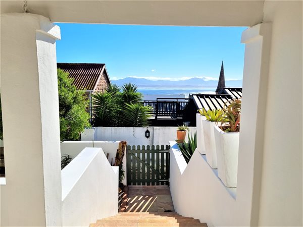 1 Bedroom Townhouse