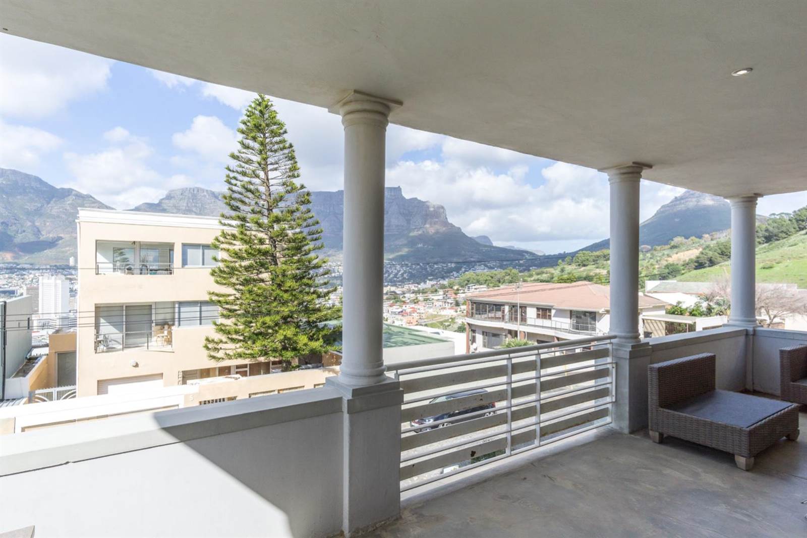 3 Bed Apartment in Bo-Kaap photo number 4