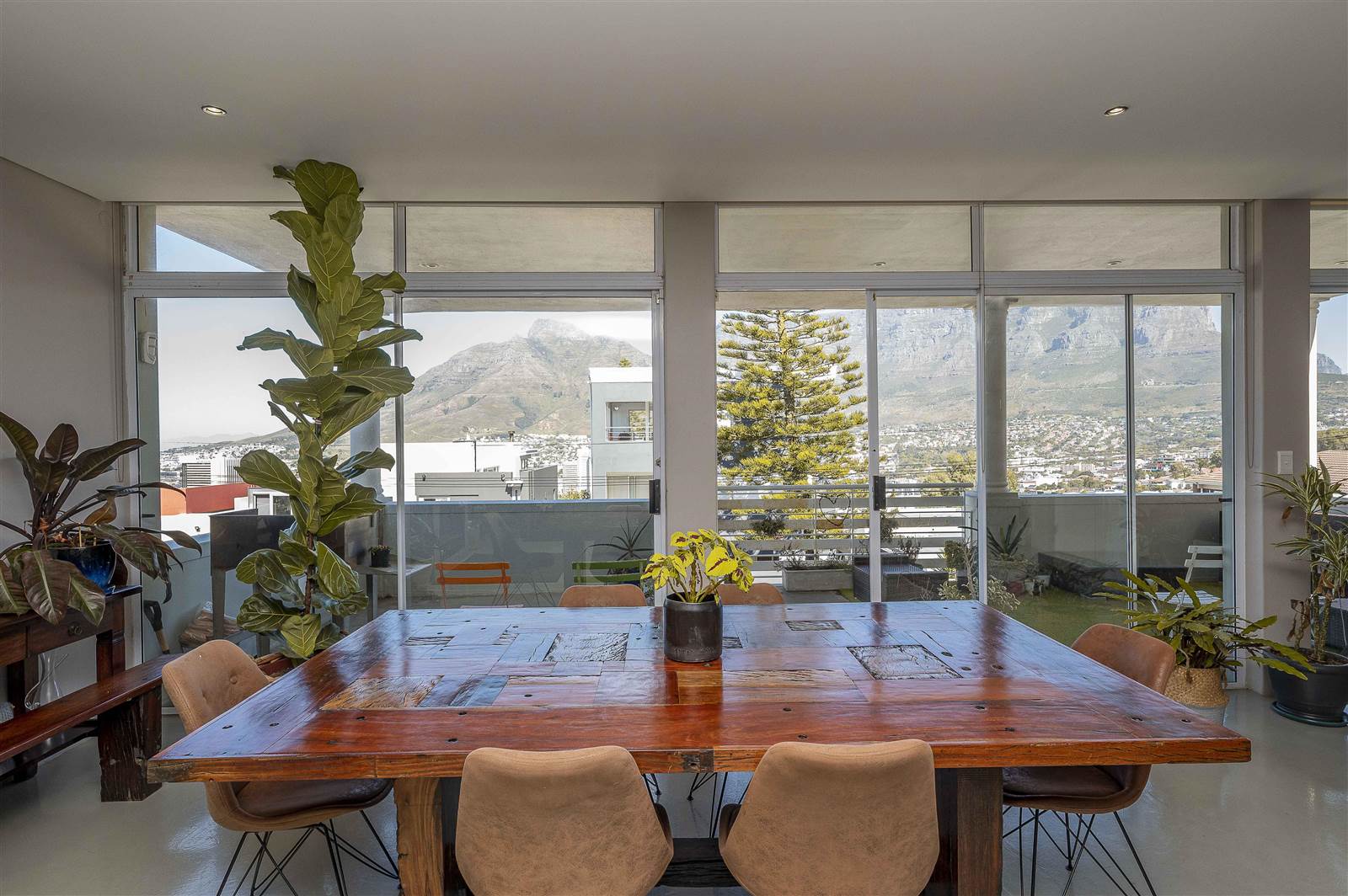 3 Bed Apartment in Bo-Kaap photo number 12