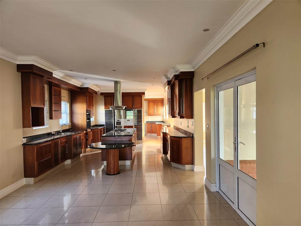 4 Bed House to rent in Mt Estate 1 & 2 RR4137685 Private