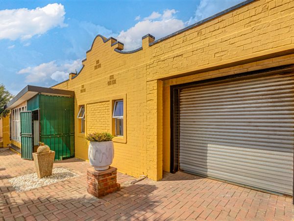 3 Bedroom House 3 Bedroom House