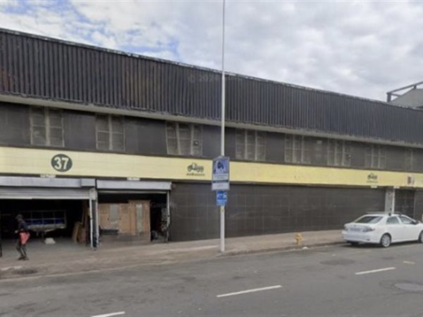 950 m² Industrial space 950 m² Industrial space