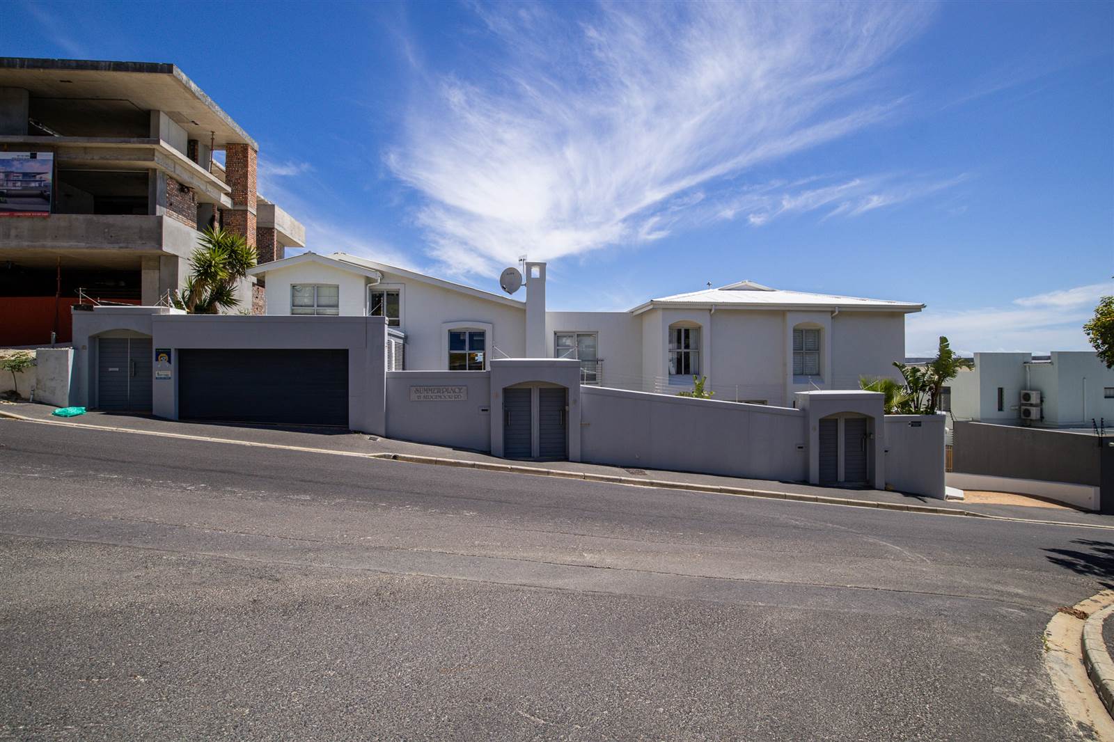 2 Bed Townhouse in Camps Bay photo number 22