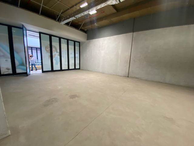 104  m² Commercial space in Milnerton Central photo number 4