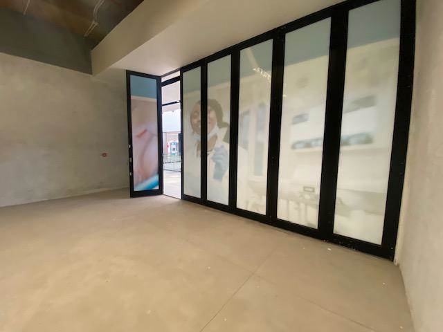 104  m² Commercial space in Milnerton Central photo number 7