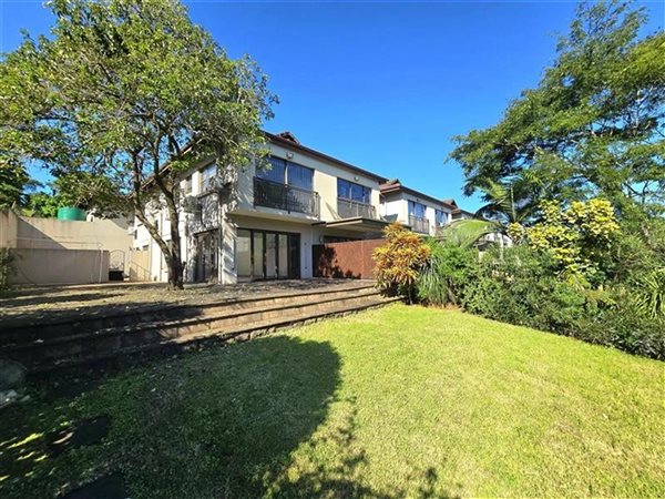 3 Bedroom Townhouse 3 Bedroom Townhouse