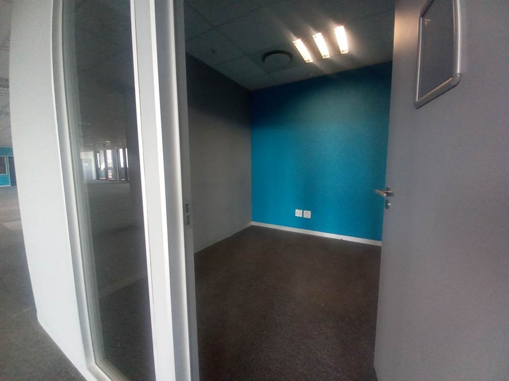 2093.9  m² Office Space in Centurion CBD photo number 14
