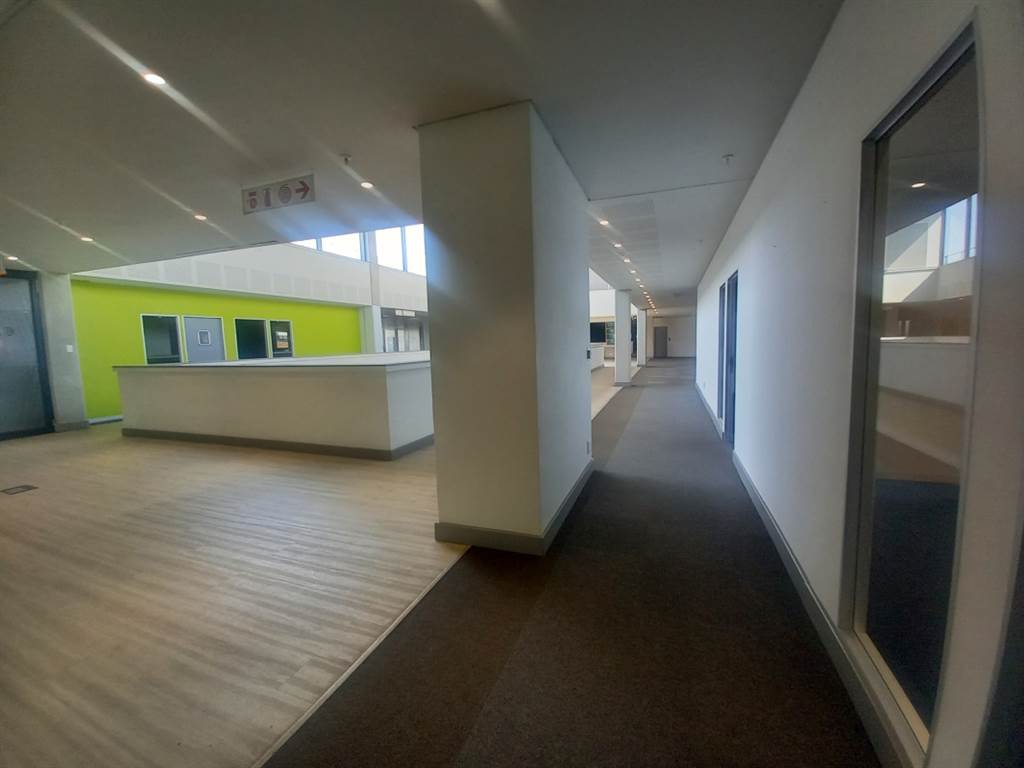 2093.9  m² Office Space in Centurion CBD photo number 6