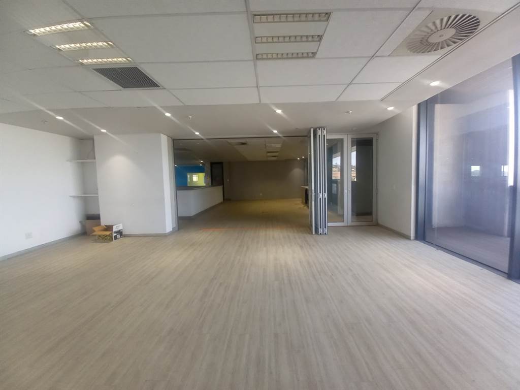 2093.9  m² Office Space in Centurion CBD photo number 20