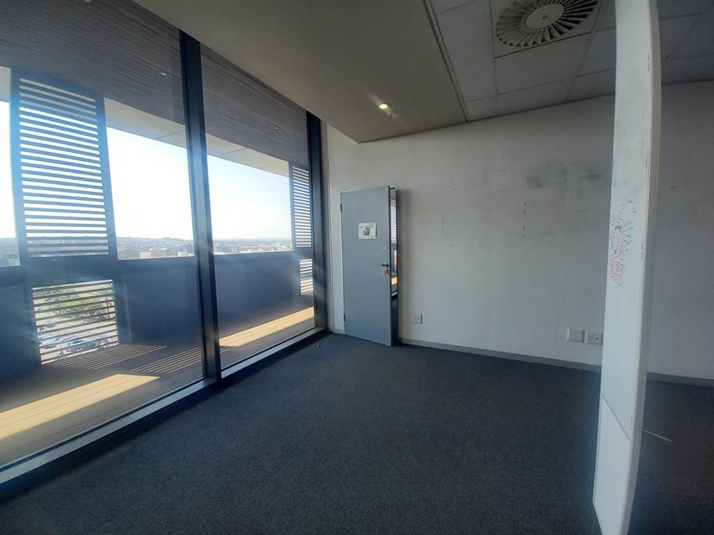2093.9  m² Office Space in Centurion CBD photo number 17